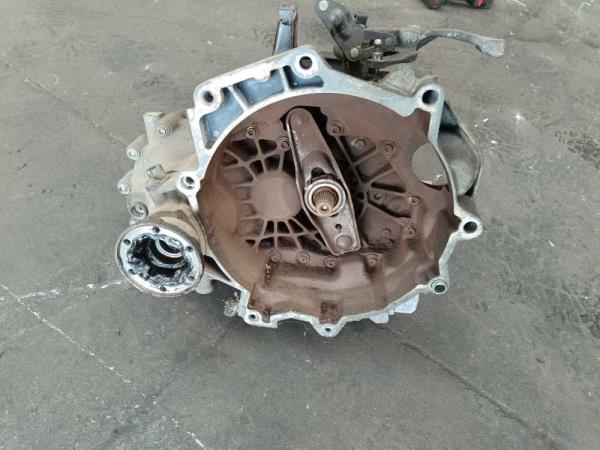 BOITE DE VITESSE MANUEL VW FOX 1.2 ESSENCE - Vue 2